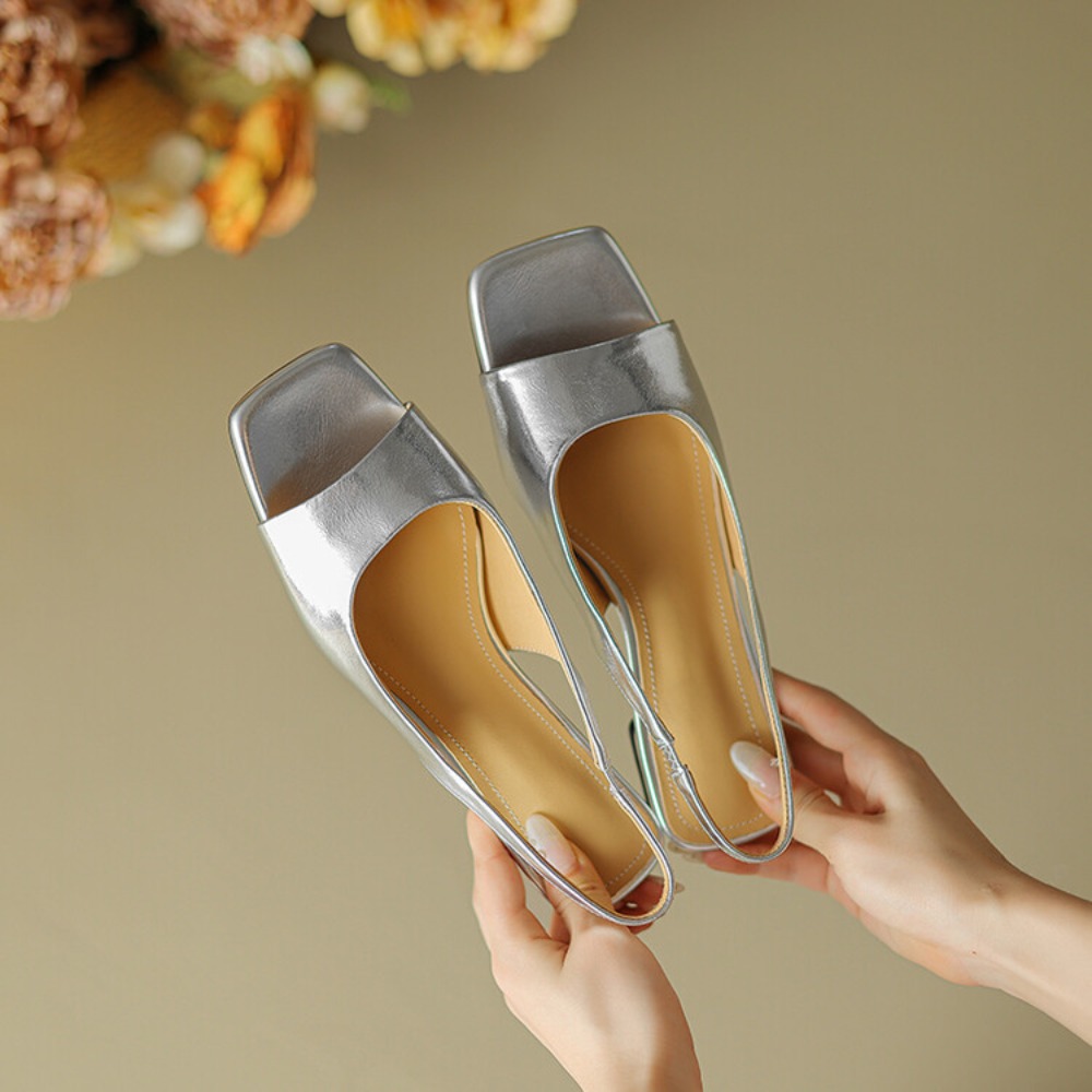 편안한 소프트 인솔 메탈릭 키튼 힐 뮬 여성용 백리스  - Sandals 리뷰 및 가격