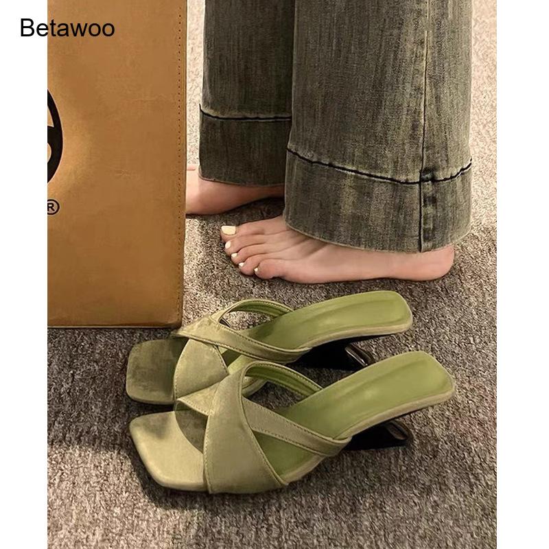 여성용 곡선 블록 힐 뮬 샌들 크리스크로스 스트랩 스퀘 - Sandals 리뷰 및 가격